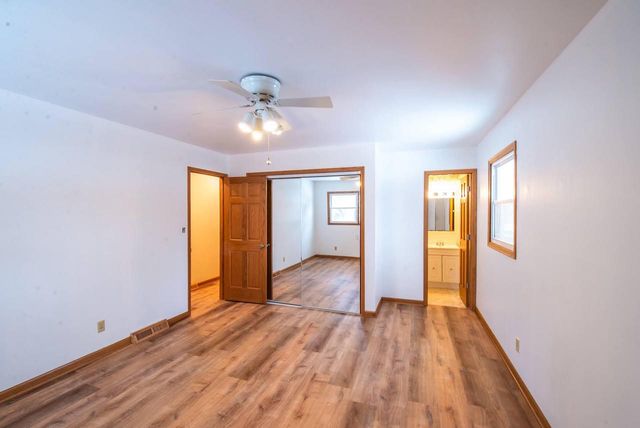 110 Toms AVENUE, Twin Lakes, WI 53181