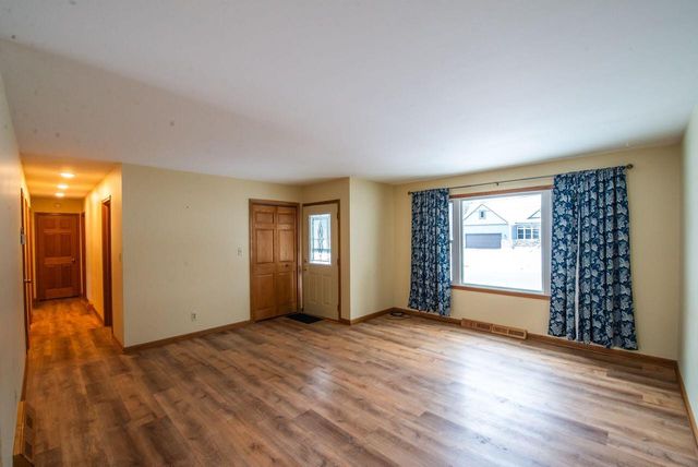 110 Toms AVENUE, Twin Lakes, WI 53181