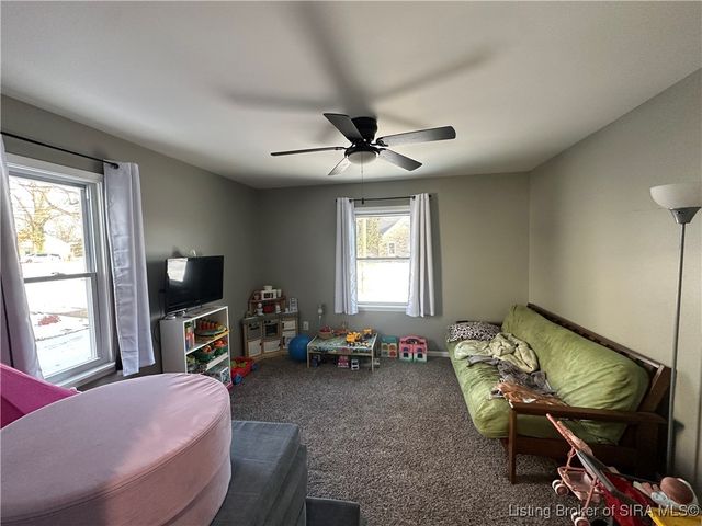 612 E Daisy Lane, New Albany, IN 47150