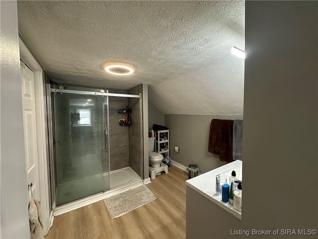 612 E Daisy Lane, New Albany, IN 47150