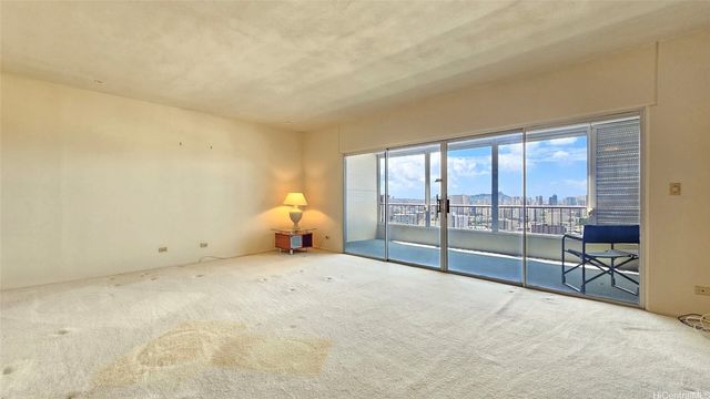999 Wilder Avenue 1103, Honolulu, HI 96822