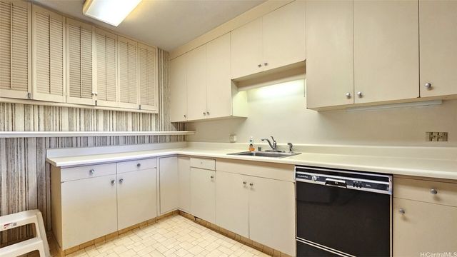 999 Wilder Avenue 1103, Honolulu, HI 96822