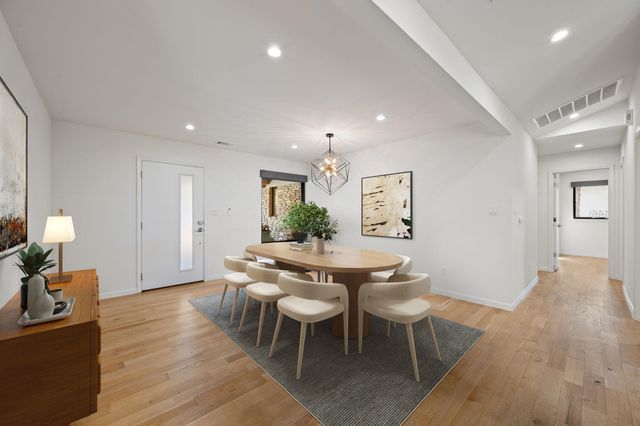 2111 Teakwood DR, Austin, TX 78757