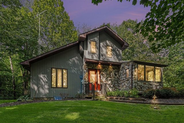2913 Grange Road, Berrien Springs, MI 49103