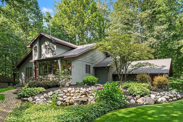 2913 Grange Road, Berrien Springs, MI 49103
