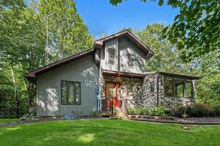2913 Grange Road, Berrien Springs, MI 49103