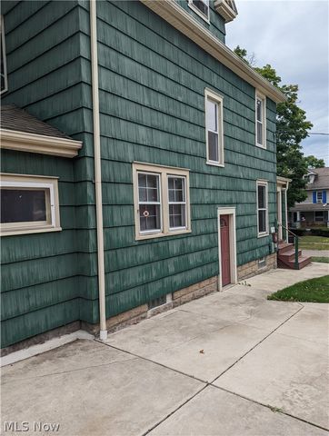 125 N Bentley Avenue, Niles, OH 44446