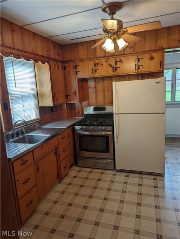 125 N Bentley Avenue, Niles, OH 44446