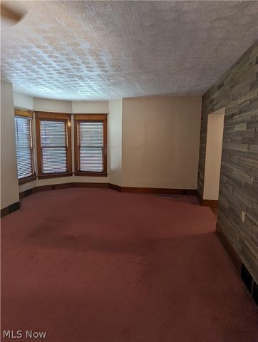 125 N Bentley Avenue, Niles, OH 44446