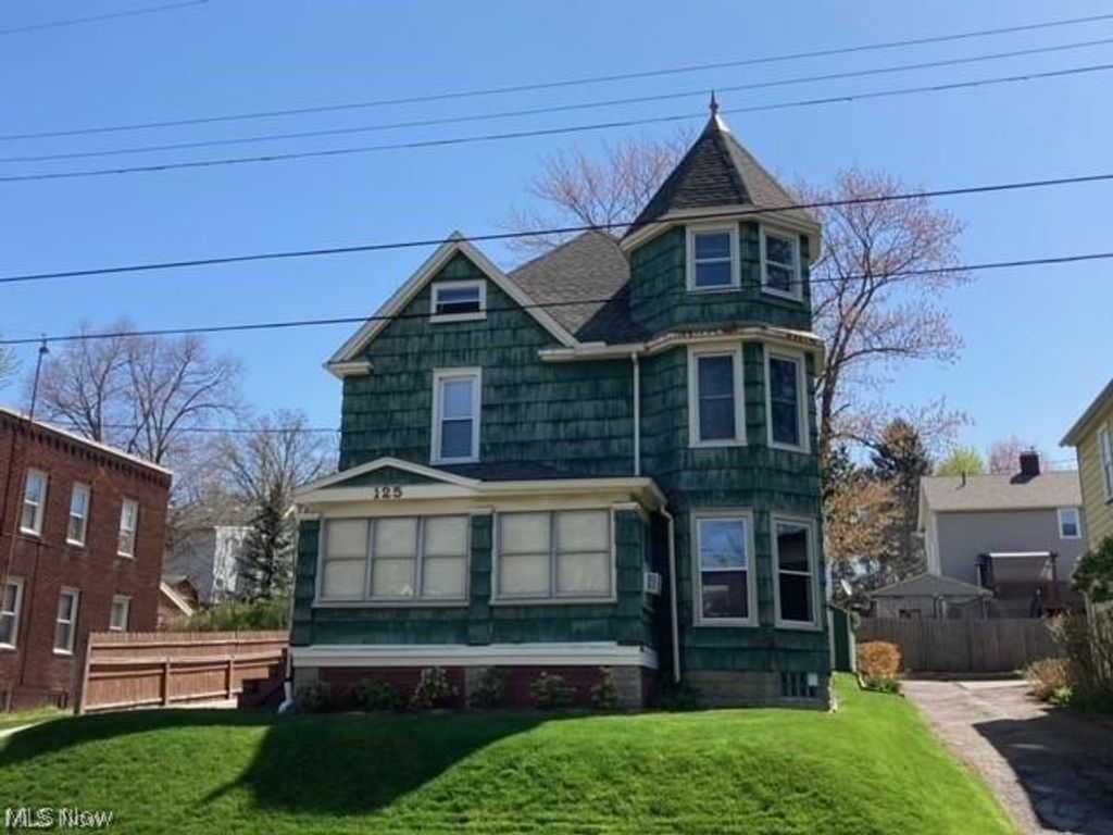 125 N Bentley Avenue, Niles, OH 44446