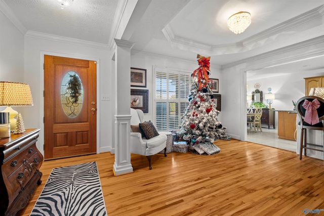 10 Fox Chase Drive, Hokes Bluff, AL 35903