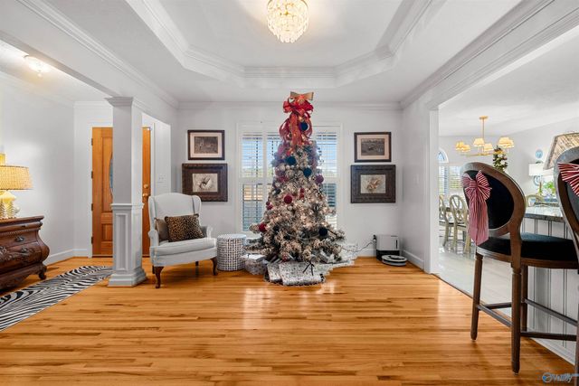 10 Fox Chase Drive, Hokes Bluff, AL 35903