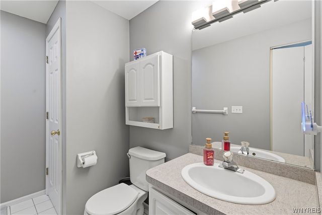 152 Olde Stone Lane, Lancaster, NY 14086