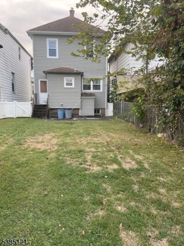 356 3Rd St, Clifton City, NJ 07011