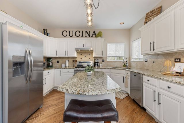 202 Mill Street, Batavia, IL 60510