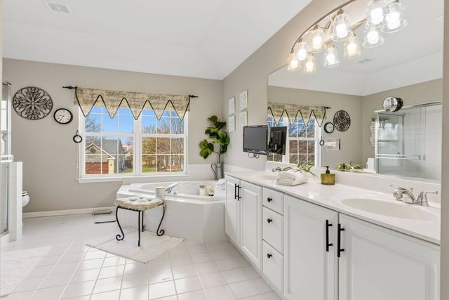 202 Mill Street, Batavia, IL 60510