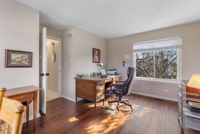 202 Mill Street, Batavia, IL 60510