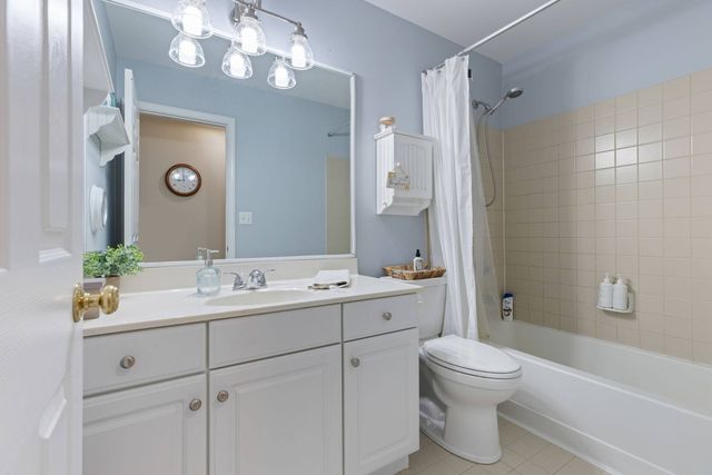 202 Mill Street, Batavia, IL 60510