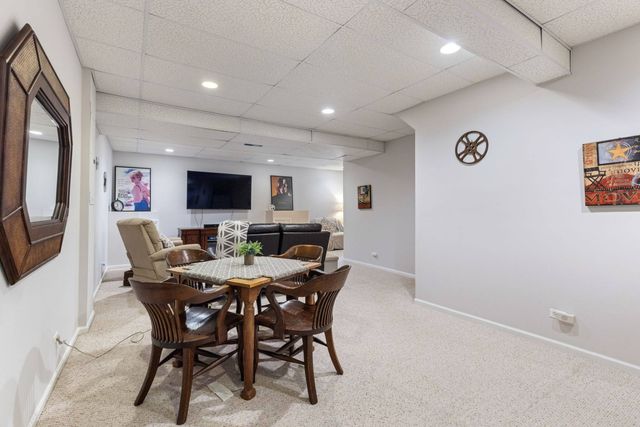 202 Mill Street, Batavia, IL 60510