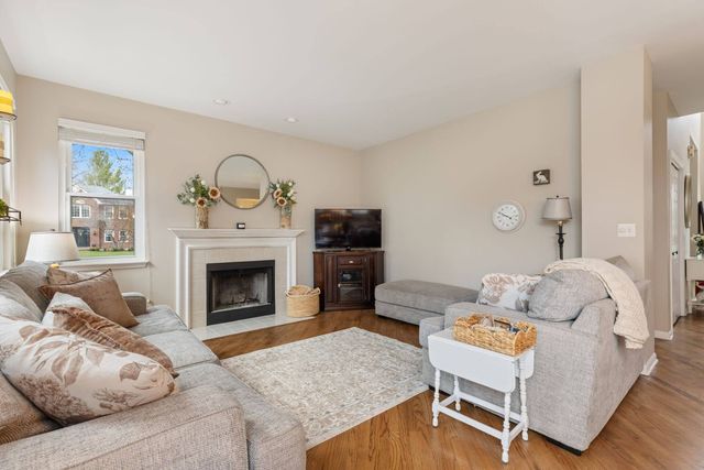 202 Mill Street, Batavia, IL 60510