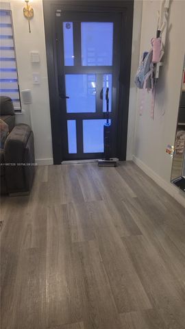 1711 W 58th St B-30, Hialeah, FL 33012