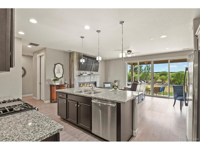 25524 E Byers Dr, Aurora, CO 80018