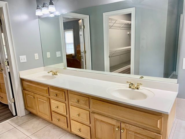 2645 Foxmore Circle, Dalton, GA 30720