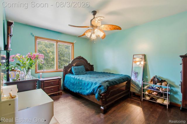 26560 Wilson Drive, Dearborn Heights, MI 48127