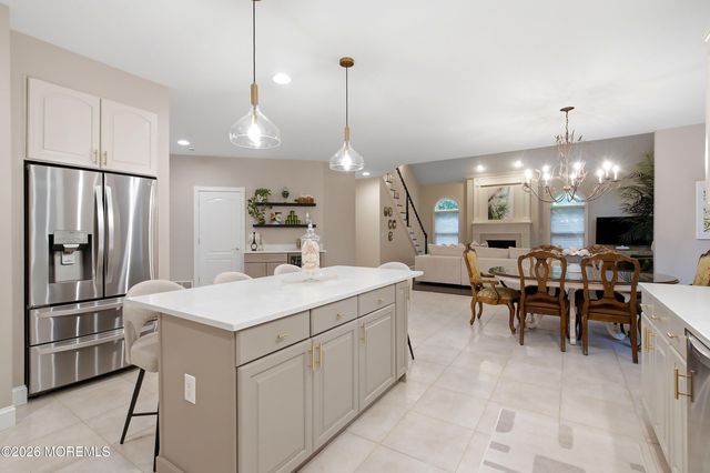 338 Valley View Circle, Freehold, NJ 07728