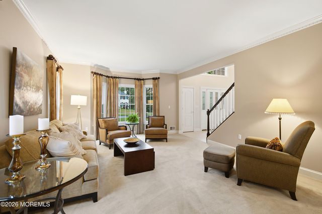 338 Valley View Circle, Freehold, NJ 07728