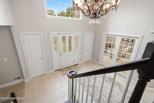 338 Valley View Circle, Freehold, NJ 07728