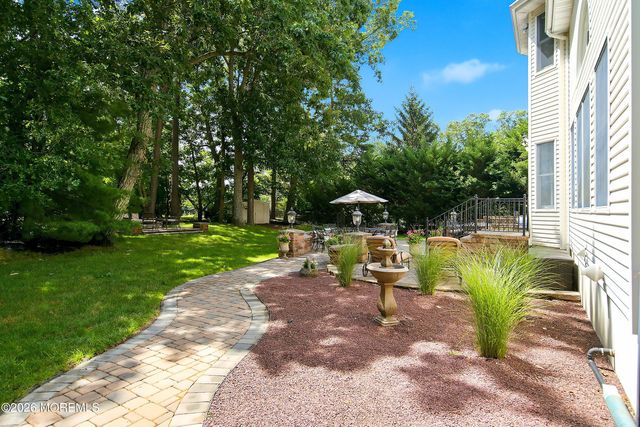 338 Valley View Circle, Freehold, NJ 07728