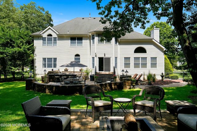 338 Valley View Circle, Freehold, NJ 07728