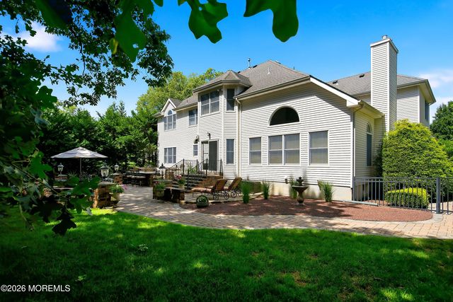 338 Valley View Circle, Freehold, NJ 07728