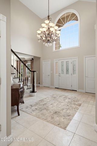 338 Valley View Circle, Freehold, NJ 07728