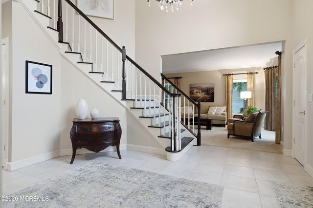 338 Valley View Circle, Freehold, NJ 07728