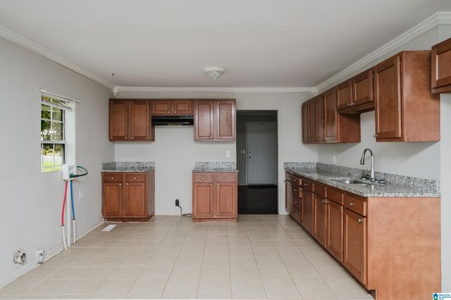 722 9TH STREET, Bessemer, AL 35020