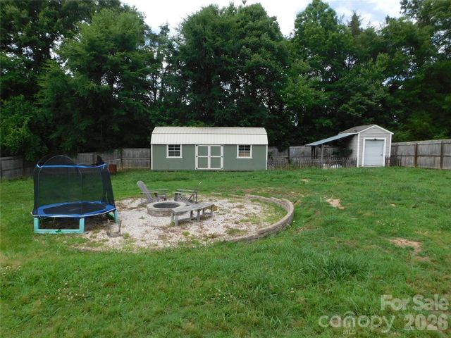 2707 Plantation Way 8, Albemarle, NC 28001