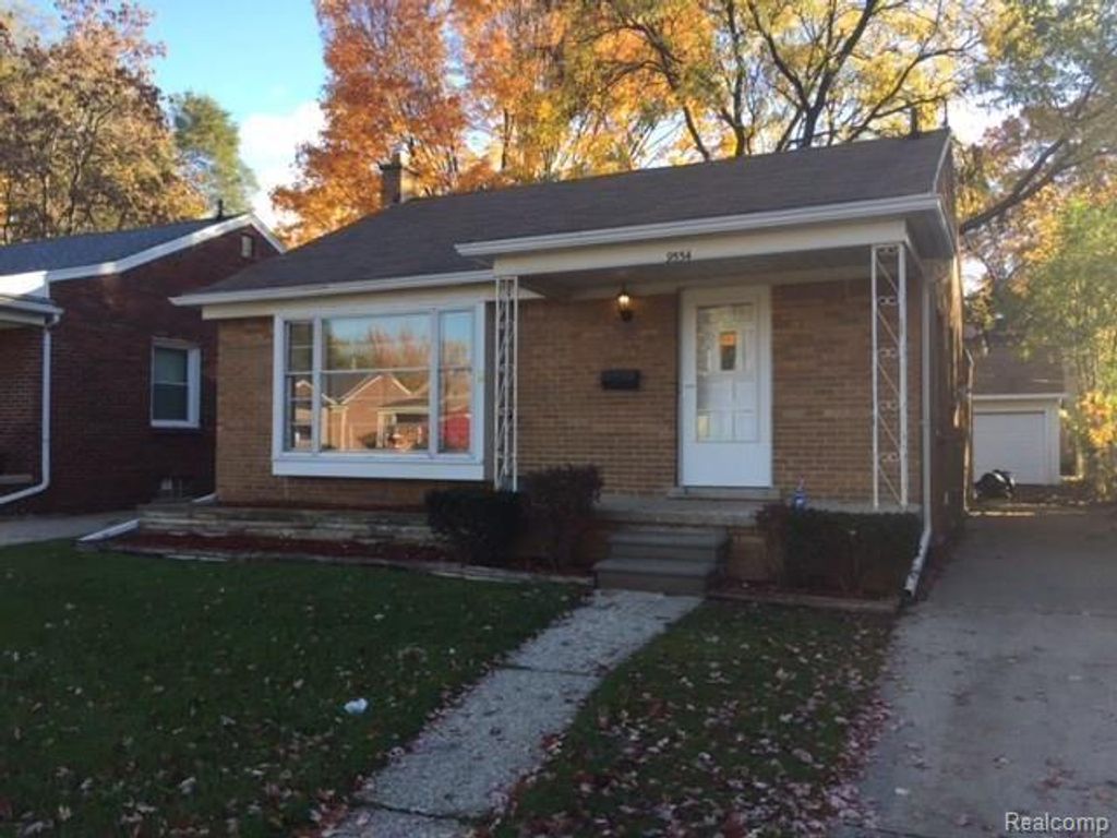 9554 HAZELTON, Redford Charter Township, MI 48239