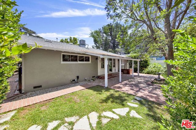 4519 Camellia Avenue, Studio City, CA 91602
