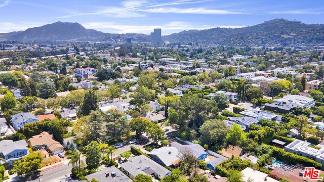 4519 Camellia Avenue, Studio City, CA 91602