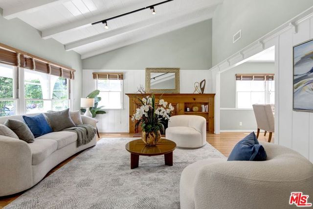 4519 Camellia Avenue, Studio City, CA 91602