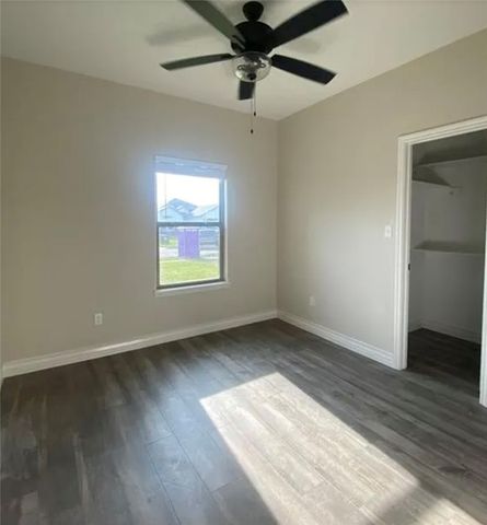 11506 S Creek Dr, Corpus Christi, TX 78510