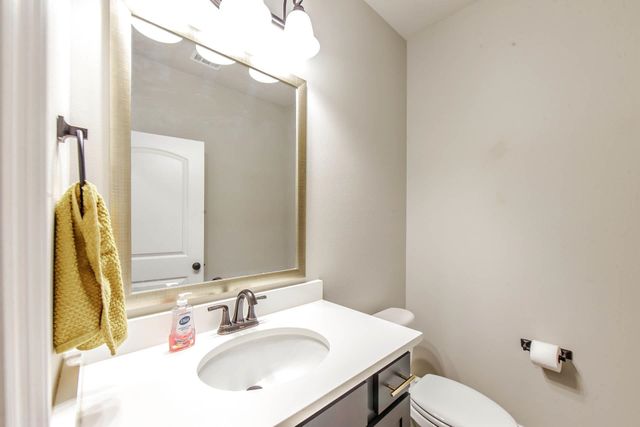 200 Kings Wood Avenue, Thibodaux, LA 70301