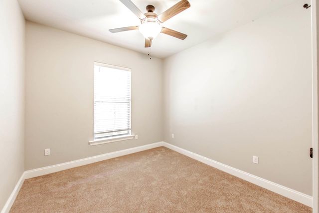 200 Kings Wood Avenue, Thibodaux, LA 70301