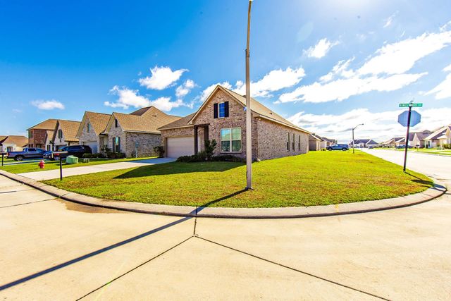 200 Kings Wood Avenue, Thibodaux, LA 70301