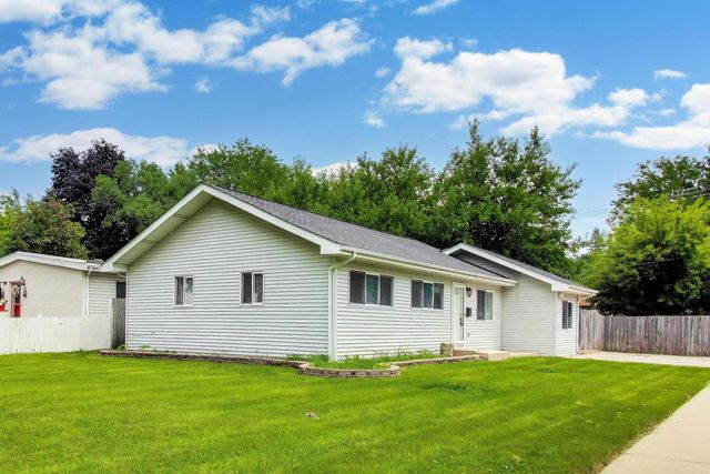 119 W Elmwood Avenue, West Chicago, IL 60185