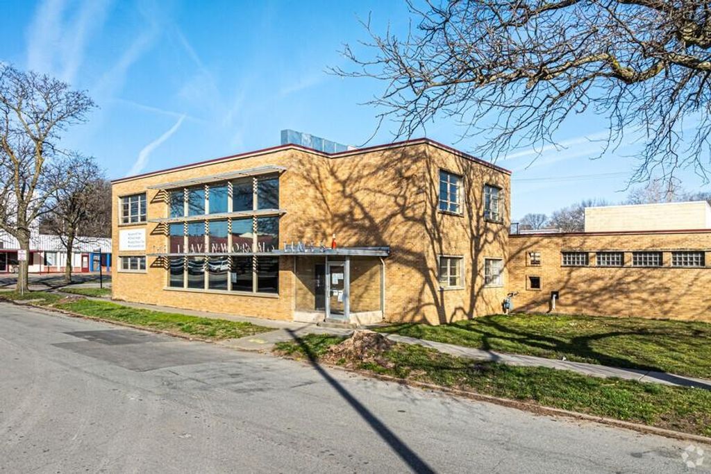 422 Seneca Street, Leavenworth, KS 66048