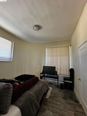 1746 10Th Ave, Oakland, CA 94606