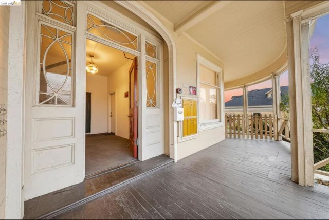 1746 10Th Ave, Oakland, CA 94606